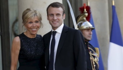 新フランス大統領エマニュエル・マクロン氏と奥さん